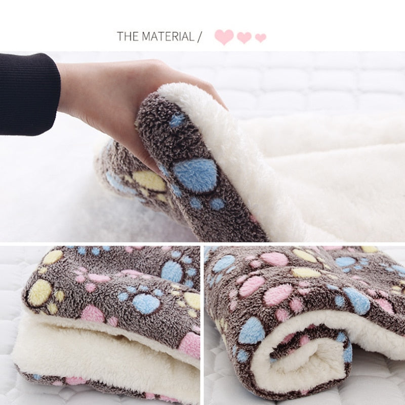Premium Plush Pet Blanket – Warm, Soft Fleece Cushion for Dogs & Cats